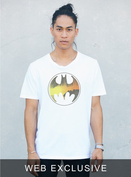 Batman Sunset Palm Tee - biztee