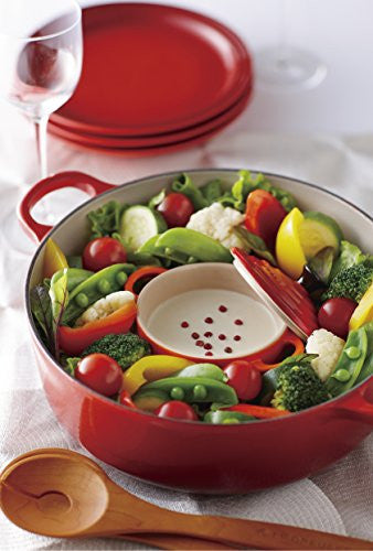 Le Creuset Enameled Cast-Iron 4-1/2-Quart Round French Oven, Red