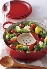 Le Creuset Enameled Cast-Iron 4-1/2-Quart Round French Oven, Red